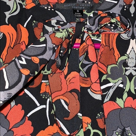 Romeo & Juliet Couture floral print size small - Picture 6 of 10